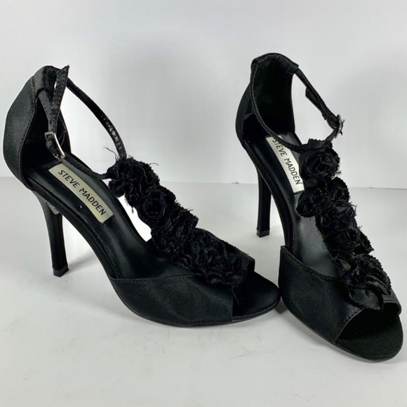 Steve Madden Black Satin T-Strap Peep Toe Heel - Picture 1 of 8